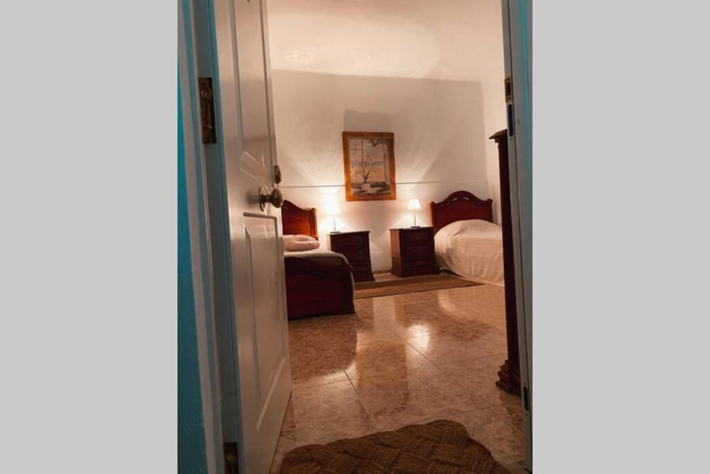 Large 90M2 Canary Apartment, Nice View, Location ! Puerto de Santiago  Dış mekan fotoğraf